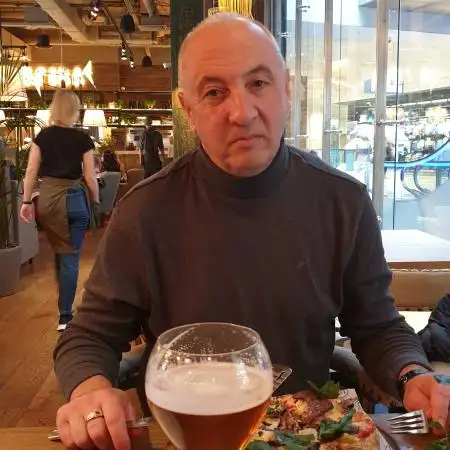 Valeriy, 61Frankfurt 